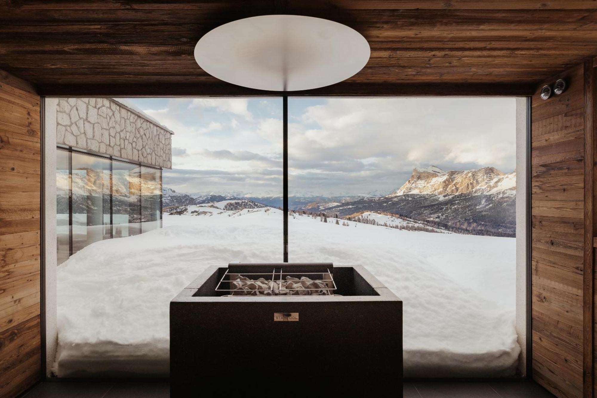 Vila Rifugio Alpino Pralongia Corvara Exteriér fotografie