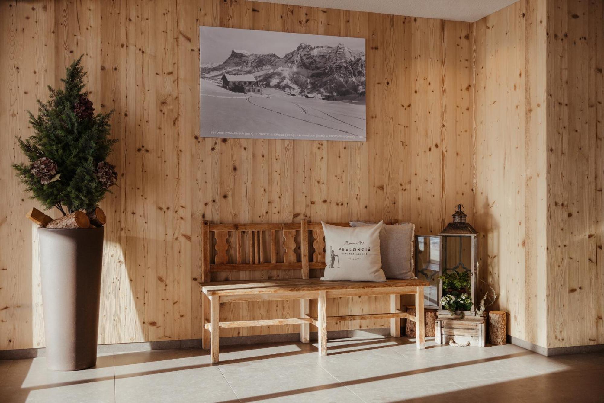 Vila Rifugio Alpino Pralongia Corvara Exteriér fotografie